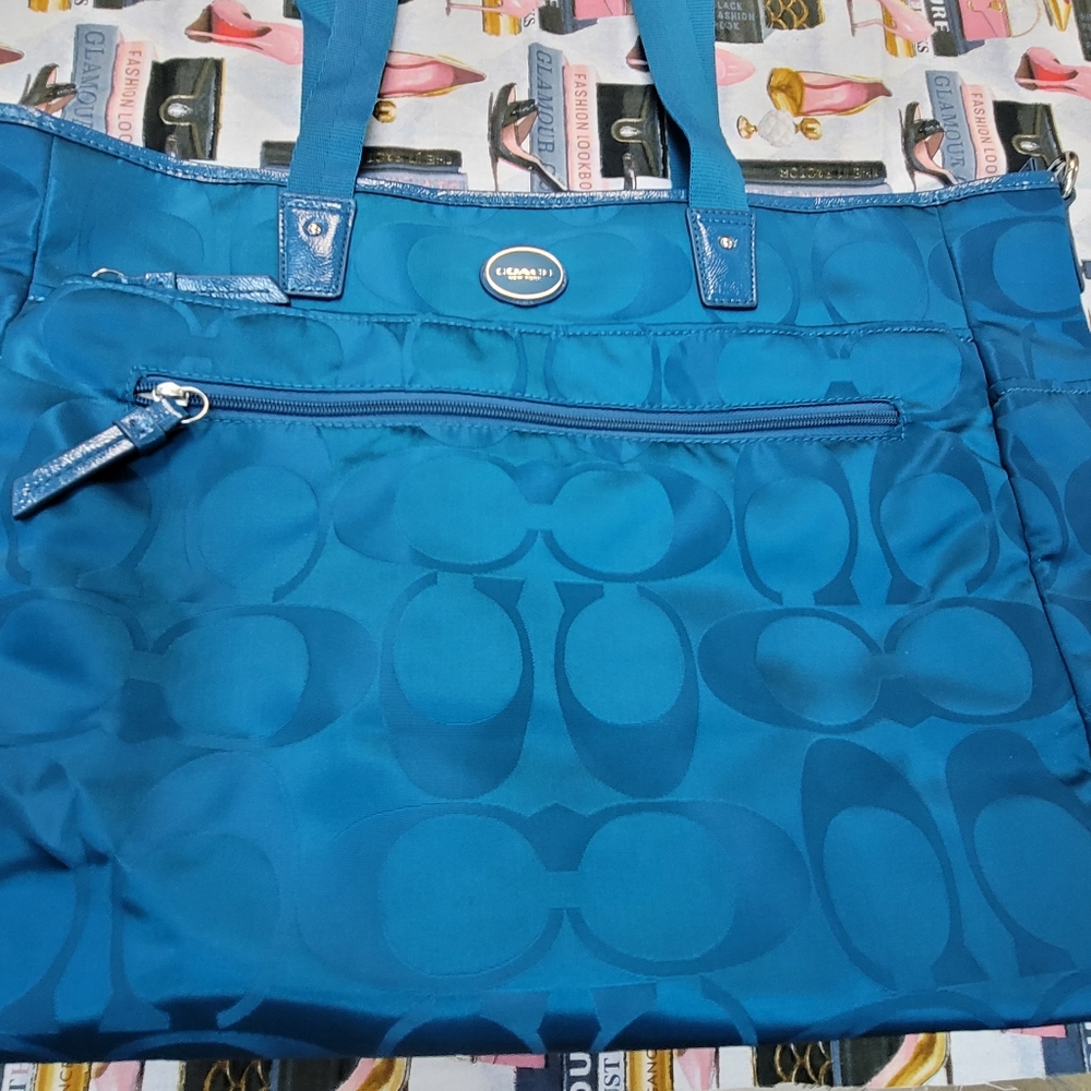 Coach Tote - Picture 5 of 5